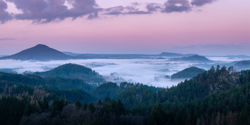 Jetrichovice and Ruzovsky vrch at dawn